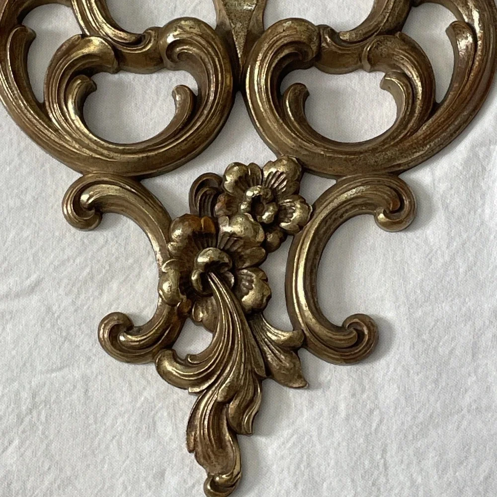 Vintage Syroco decorative Wood Wall Hangings Gold Finish Ornate Design 14